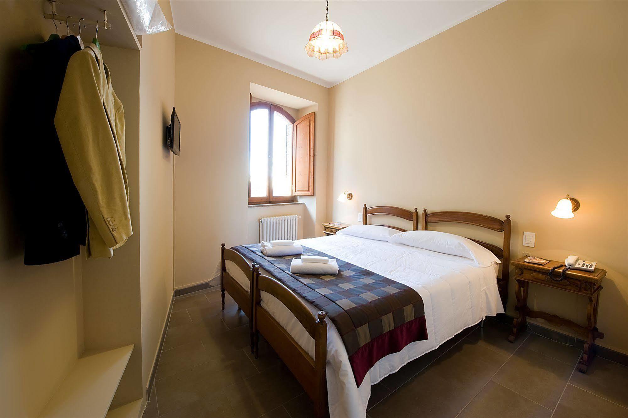 Hotel Properzio Assisi Eksteriør billede
